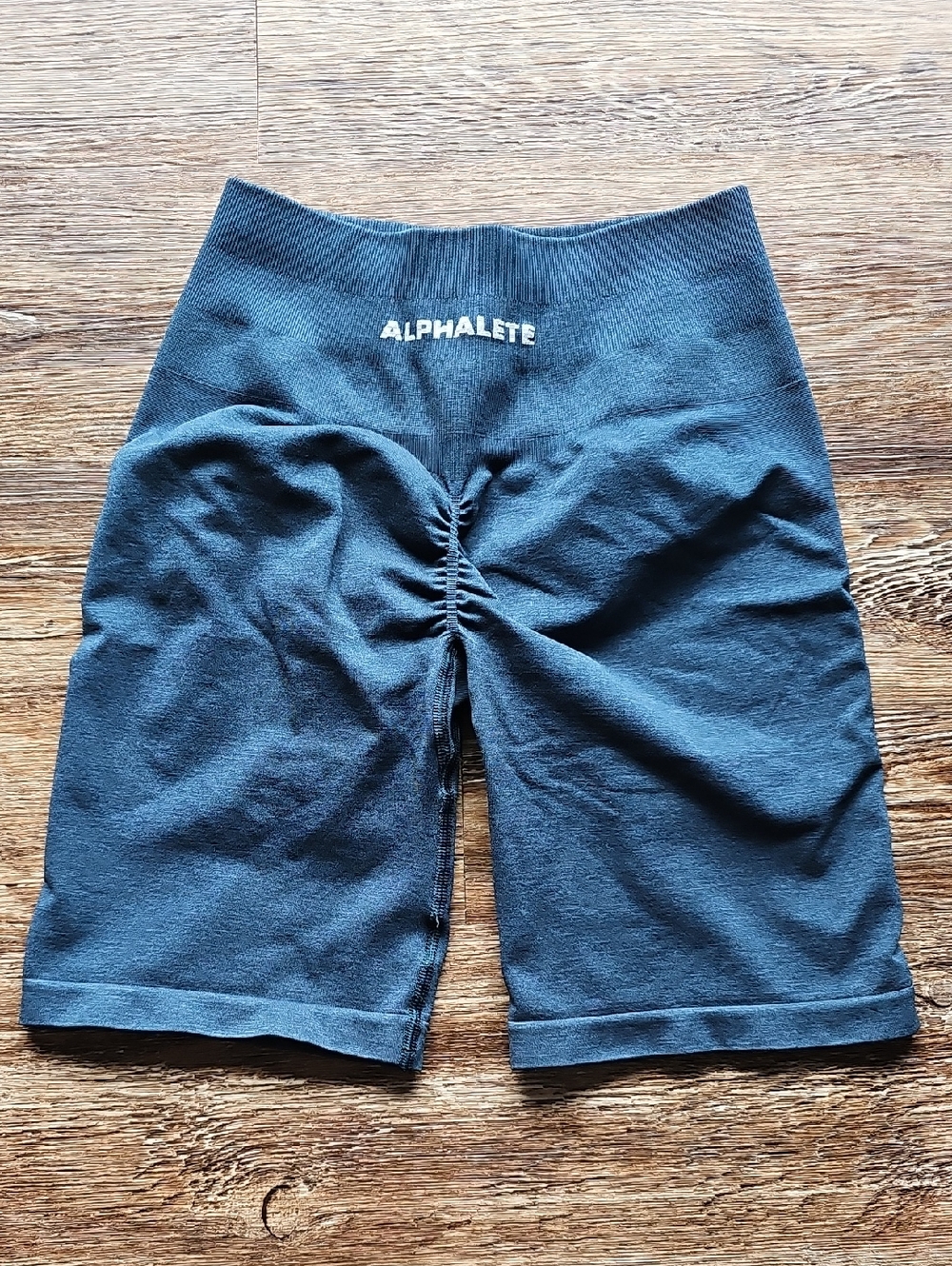 Alphalete Amplify Biker Shorts in Dark Waters